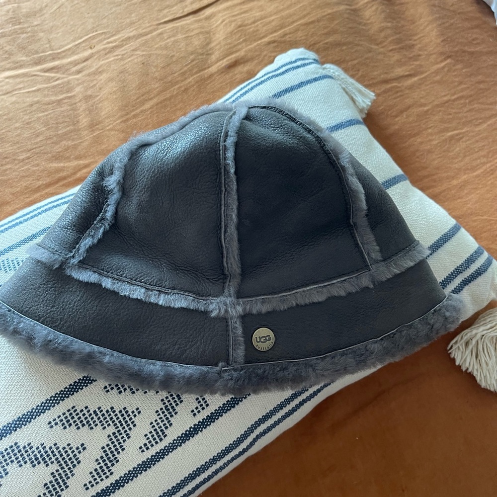 Ugh winter hat